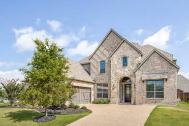 Main picture of 998 Ember Crest Dr