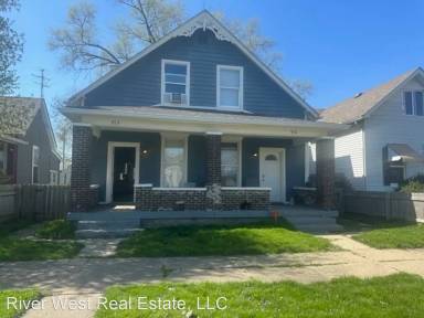 Main picture of 910 River Ave