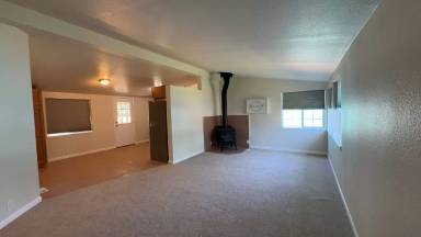 Main picture of 187 SE Dave St