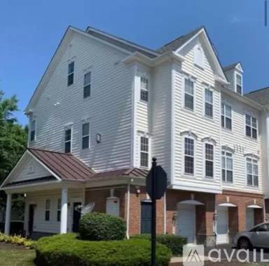 Main picture of 6816 Sabbarton Pl