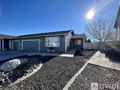 Main picture of 335 Sweetwater Cir