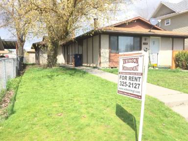 Main picture of 921 E Wabash Ave