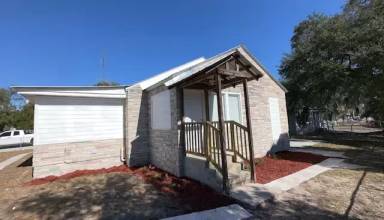 Main picture of 2418 Crill Ave
