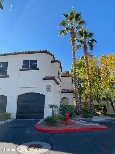 Main picture of 2975 Bluegrass Ln