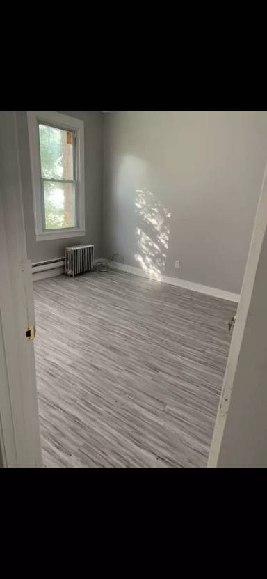 Main picture of 9 Warren St