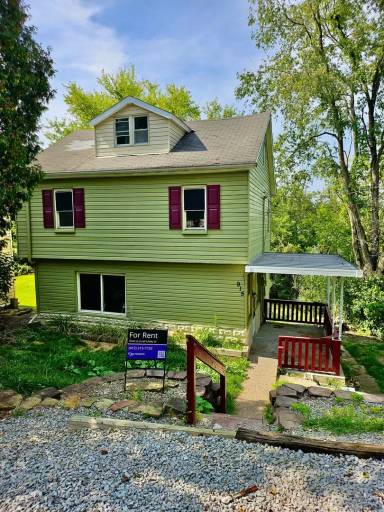 Main picture of 915 Glass Run Rd