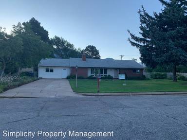 Main picture of 4990 Ben Lomond Ave