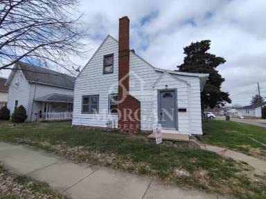 Main picture of 340 W 3rd St