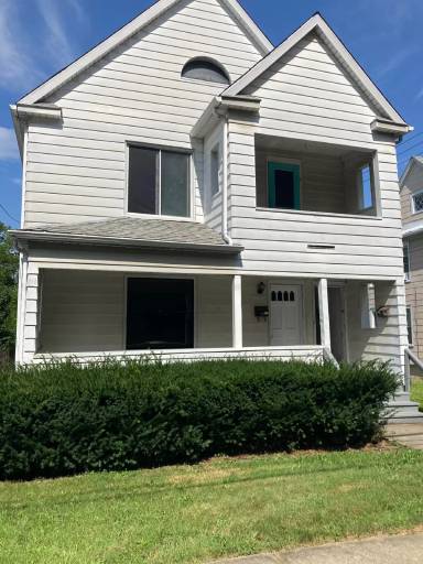 Main picture of 111 Beethoven St