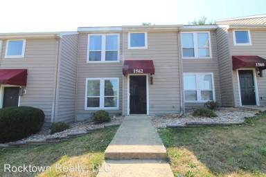 Main picture of Squire Hill Apartments