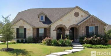 Main picture of 560 Darian Dr