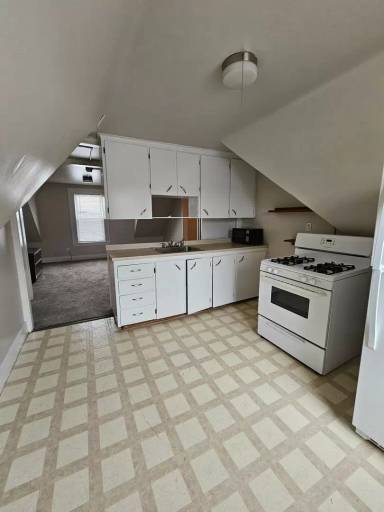 Main picture of 260 Laurel St