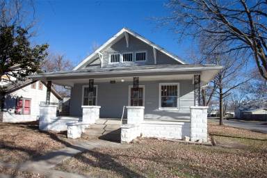 Main picture of 1230 S Fern St