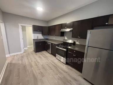 Main picture of 3357 W 63rd Pl