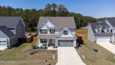 Main picture of 829 Cooke Dr