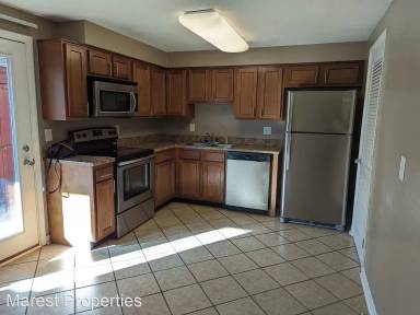 Main picture of 765 Clareridge Ln
