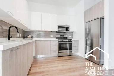 Main picture of 2550 S Wabash Ave