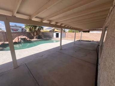 Main picture of 10821 W Royal Palm Rd