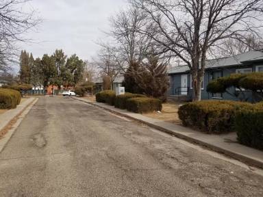 Main picture of 121 W Grant Ave