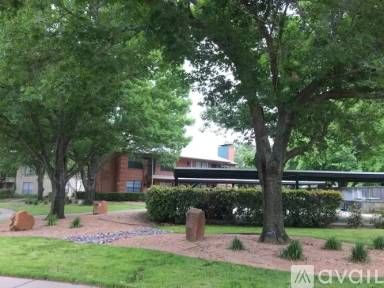 Main picture of 113 Wildwood Ct
