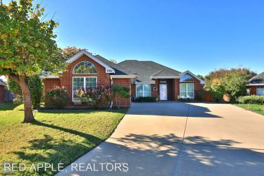 Main picture of 3941 Ridgway Cir