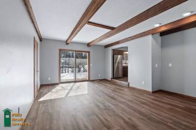 Main picture of 8687 28th St N
