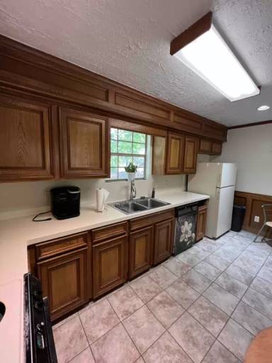 Main picture of 3450 Gary Ln