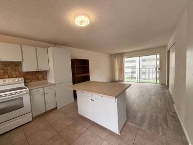 Main picture of 1099 Green St
