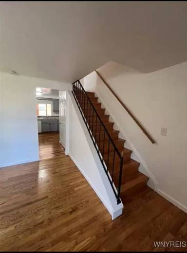 Main picture of 133 Marine Dr
