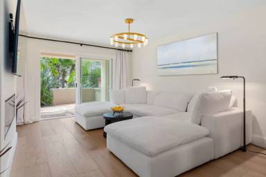 Main picture of 104 Por La Mar Cir