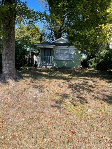 Main picture of 2776 Amsden Ave