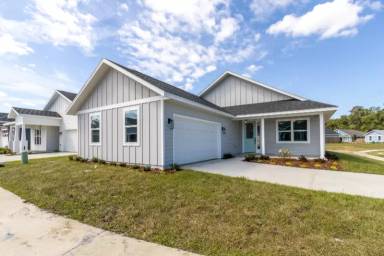 Main picture of 12518 NW 159th Way