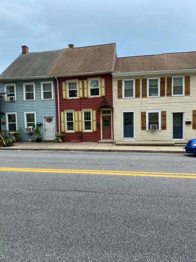 Main picture of 22 Lancaster Ave