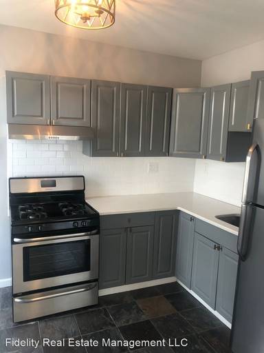 Main picture of 119 1st St