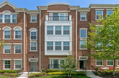 Main picture of 2992 Rittenhouse Cir