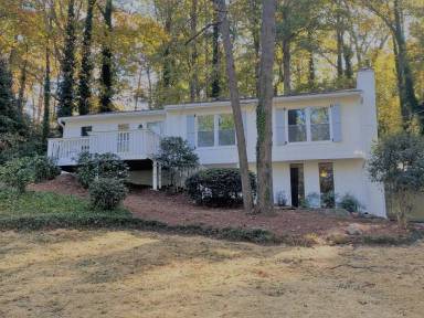 Main picture of 1231 Woodleigh Rd SW