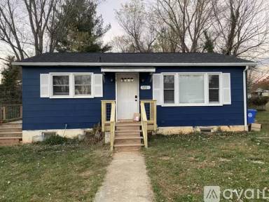 Main picture of 117 Moody Ave