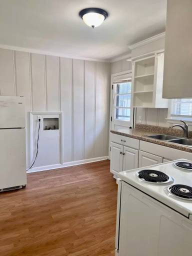 Main picture of 1208 Chester Ave