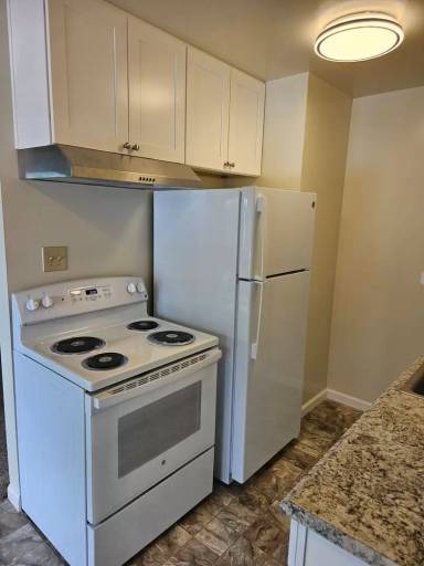 Main picture of 402 Redwood Ave