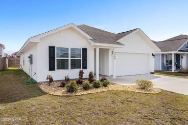 Main picture of 4000 Millicent Ln