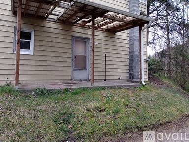 Main picture of 1015 Petrey St SE