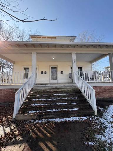 Main picture of 402 E Wayne St