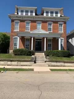 Main picture of 625 Alpine St