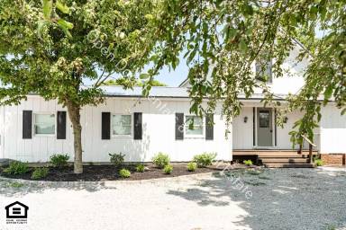 Main picture of 20329 Notestine Rd