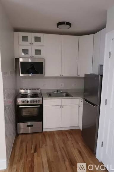 Main picture of South 4526 North Sheridan Apartments