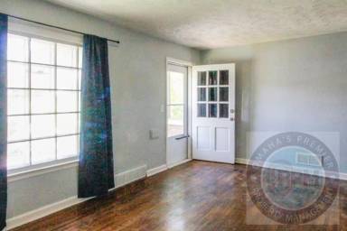 Main picture of 3305 N 55th St