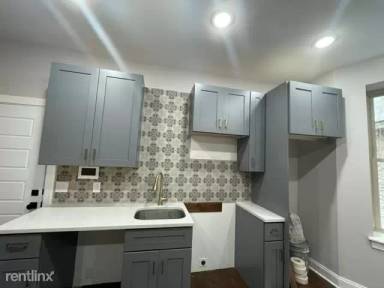 Main picture of 4139 W Girard Ave