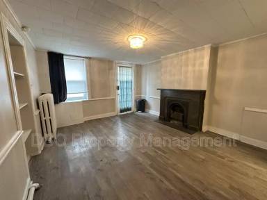 Main picture of 614 Madison Ave