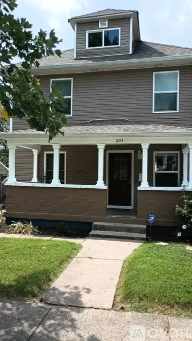Main picture of 212 S Emerson Ave