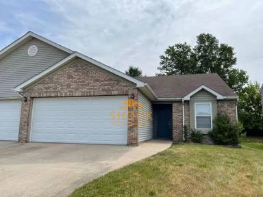 Main picture of 3607 Thornhill Cir E